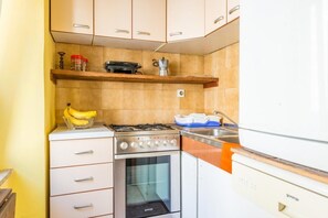 Kühlschrank, Ofen, Geschirrspüler, Toaster