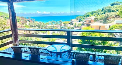 Haus in João Fernandes Strand in Wohnanlage