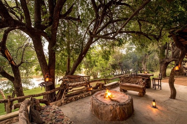 Lapa and Braai area with river view