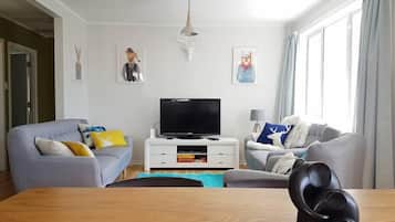 TV, Netflix, streaming services