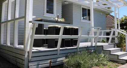 Renovated perfection next to Redwoods now 30% off