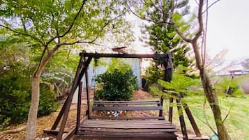 Children’s play area – outdoor