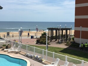 Outdoor pool - Virginia Beach Oceanfront/Boardwalk, Beach, Pool & Balcony (Virginia Beach)