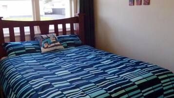 5 bedrooms, iron/ironing board, WiFi