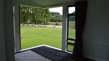 5 bedrooms, Internet, bed sheets