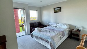 2 habitaciones, tabla de planchar con plancha y wifi gratis 