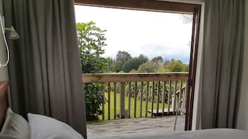 1 bedroom, iron/ironing board, travel cot, free WiFi