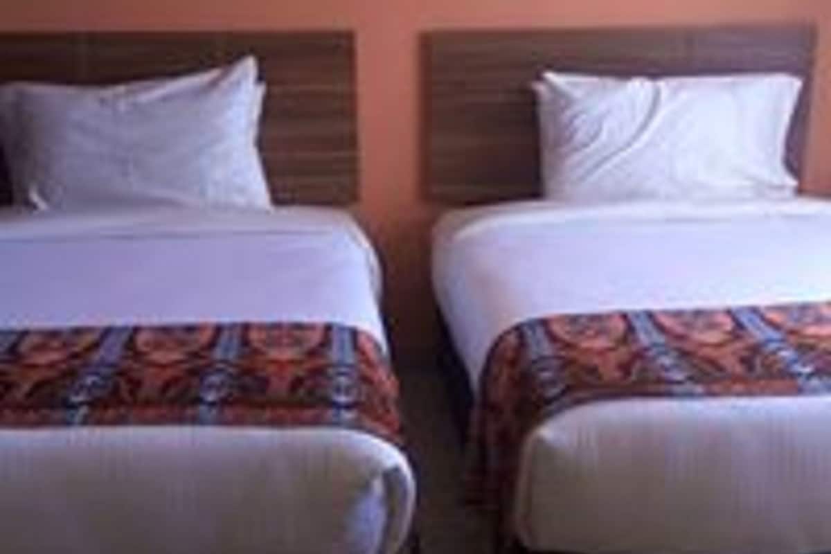 Double Room | Premium bedding, memory foam beds, desk, free WiFi