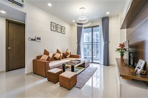 2 bedrooms, in-room safe, individually decorated, individually furnished - Thai Anh Millennium Central (Ho Chi Minh City)