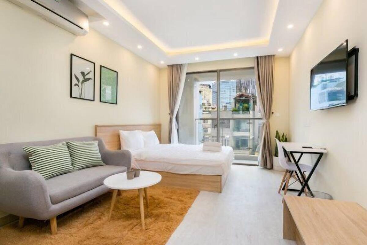 Studio Apartment | 2 bedrooms, in-room safe, individually decorated, individually furnished