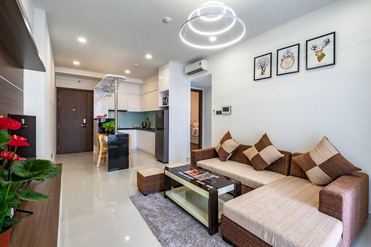 1 Bedroom Apartment | 2 bedrooms, in-room safe, individually decorated, individually furnished