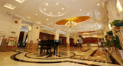 Grand Palace Hotel