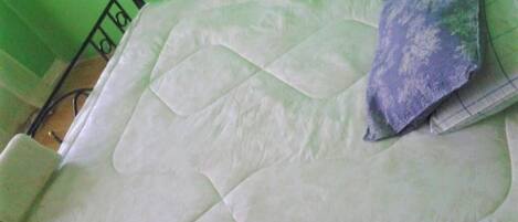 Amores Bedroom | Iron/ironing board, WiFi, bed sheets