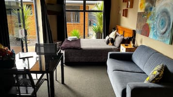 Iron/ironing board, free WiFi, bed sheets