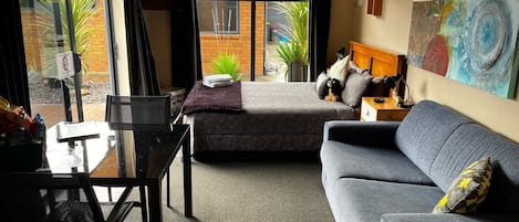 Iron/ironing board, free WiFi, bed sheets