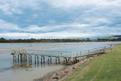 Kowhai Apartment, Pounawea