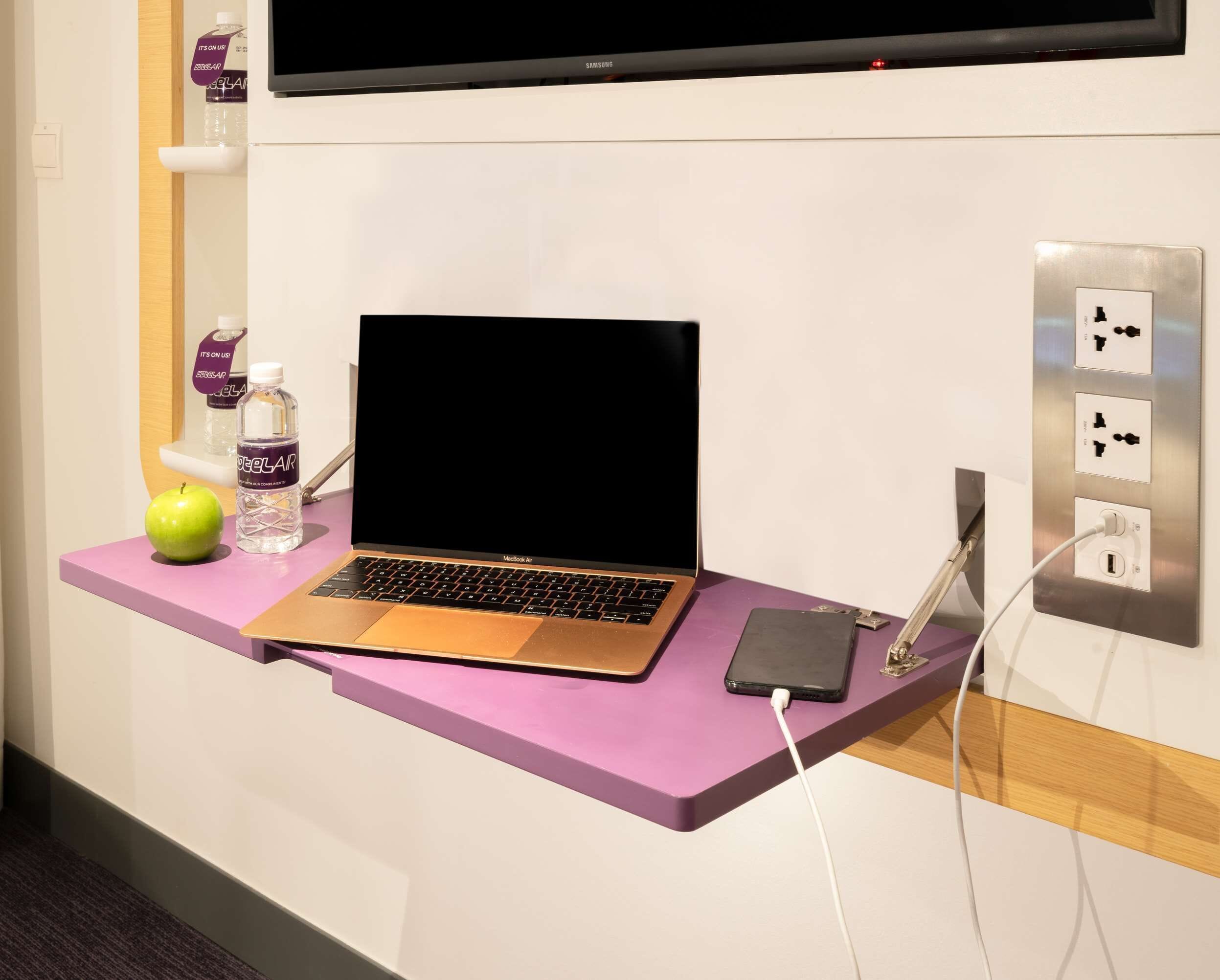 premium queen cabin | 1 bedroom, individually decorated, individually furnished, desk