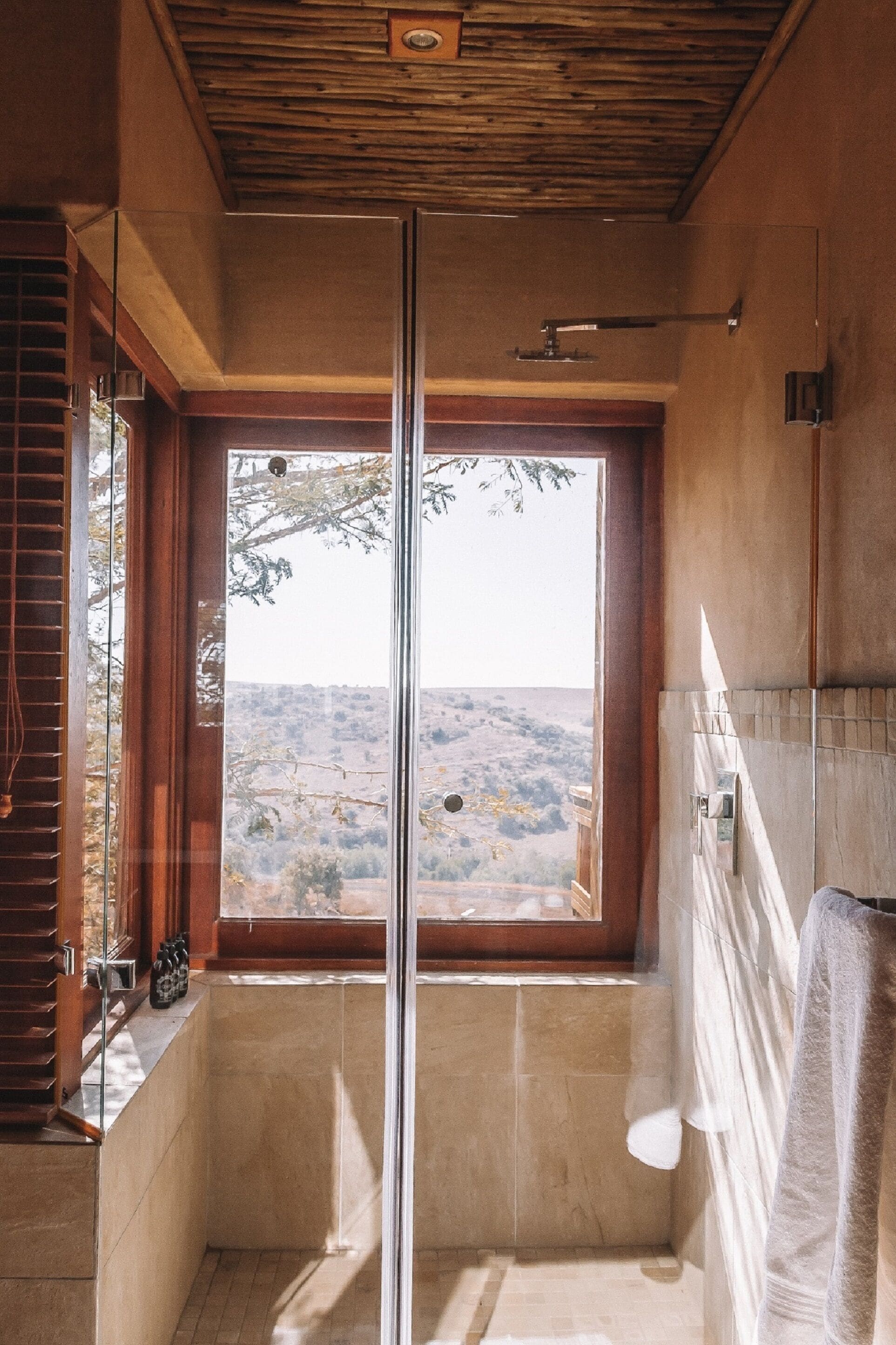 Superior Room | Bathroom shower