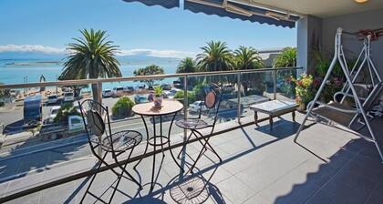 Waterfront Escape - Nelson Waterfront Apartment