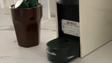 Kaffee und/oder Kaffeemaschine