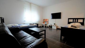 Apartment Overath3 (Endreinigungsgebühr EUR 100) | Schreibtisch, Bügeleisen/Bügelbrett, kostenloses WLAN, Bettwäsche