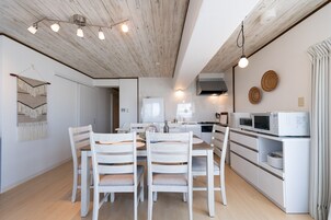 502, Only Small Dogs Are Allowed | In-room dining