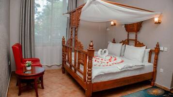 Premium bedding, individually decorated, individually furnished, desk