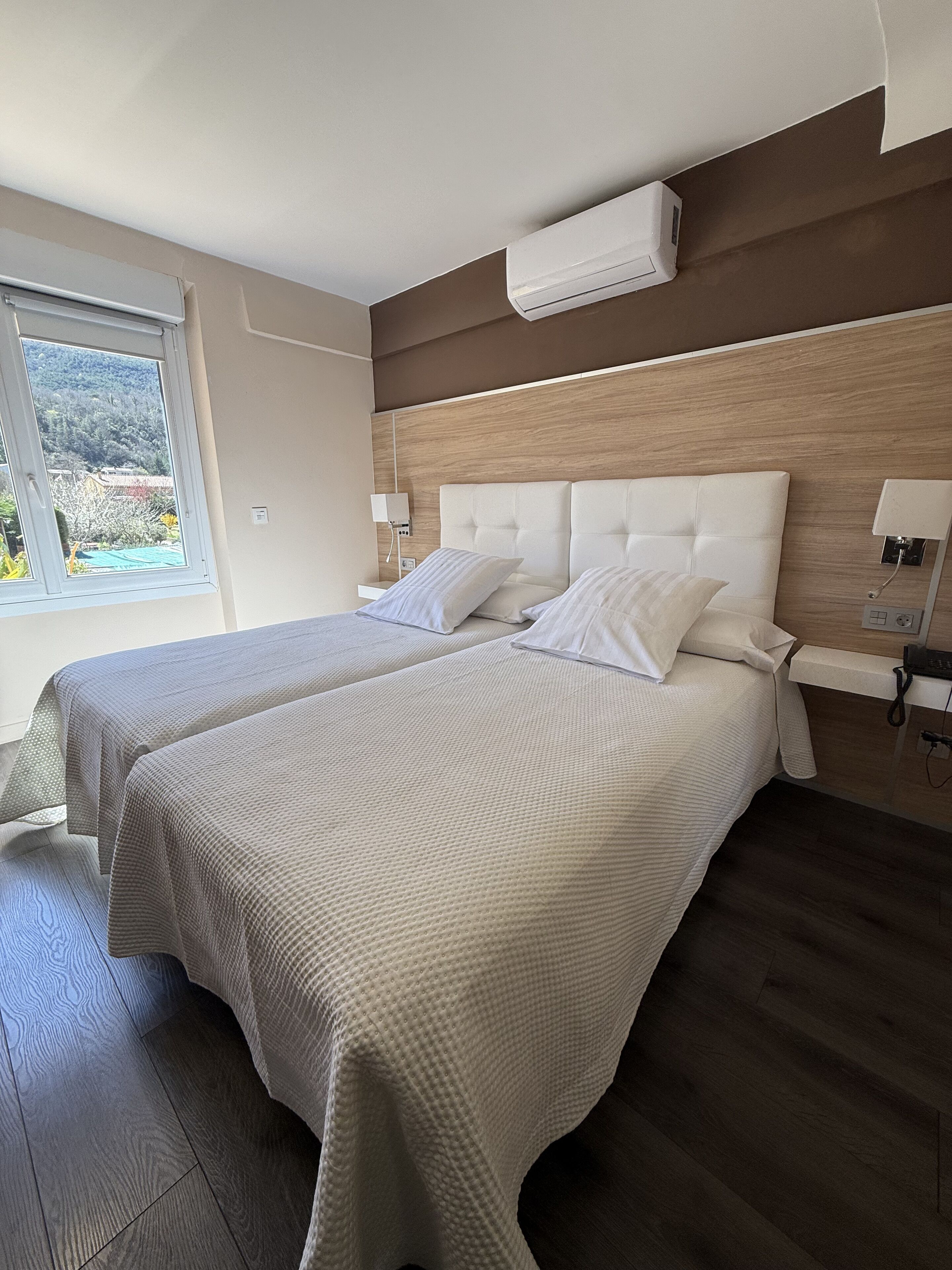 double room | minibar, in-room safe, individually decorated, individually furnished