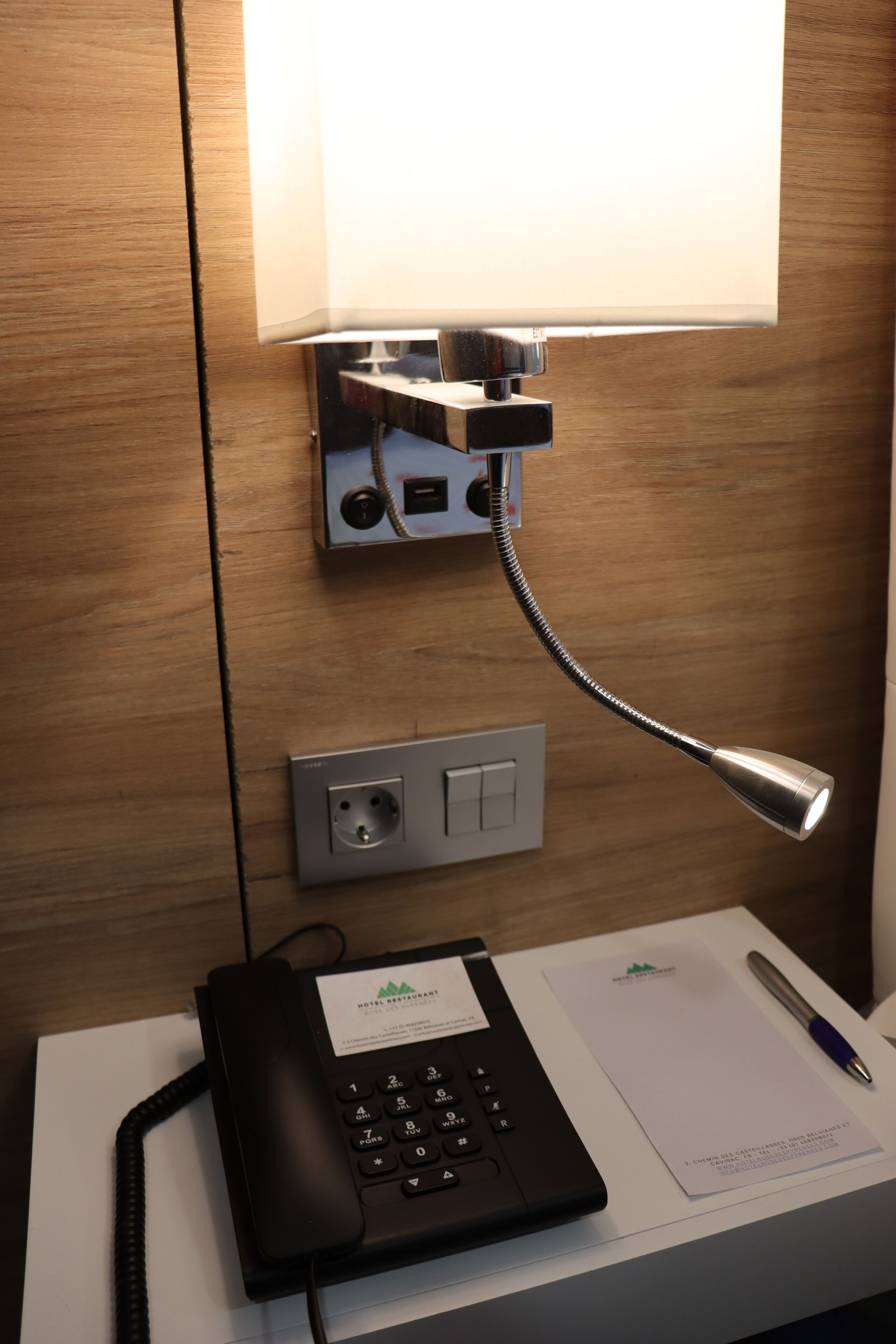 double room | minibar, in-room safe, individually decorated, individually furnished