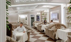 Desayuno a la carta incluido todos los días