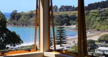 Island View - Walk to Palm Beach