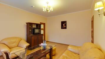 Suite | 1 soveværelse, pengeskab på værelset, skrivebord, mørklægningsgardiner