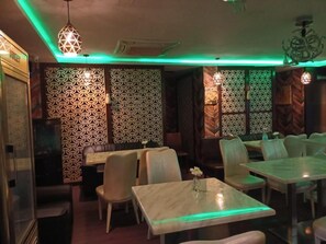 Restaurant - Hotel Dwaraka Inn (Visakhapatnam)