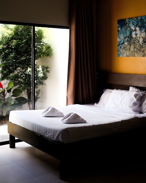 Superior Room, 1 Queen Bed, Terrace, Executive Level | Desk, laptop workspace, iron/ironing board, WiFi - Cres Ebo Mansion Hotel and Bistro (Tagbilaran)