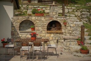 Déjeuner complet gratuit tous les jours