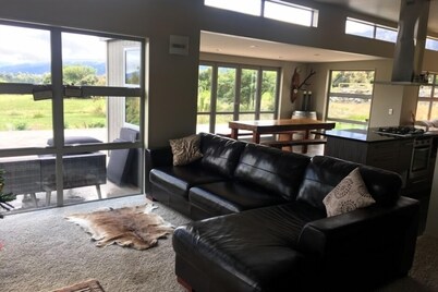 Franz Josef Villa, impresionantes vistas a la montaña / lago