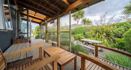 Beech Retreat - Te Anau Holiday Home