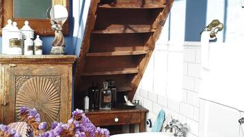 Doccia, soffione a pioggia, set di cortesia gratuito, asciugacapelli