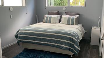 1 bedroom, desk, iron/ironing board, free WiFi