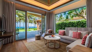Villa, 1 slaapkamer, aan het strand (Pool) | Hypoallergeen beddengoed, een kluis op de kamer, individueel gedecoreerd