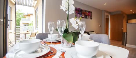 Appartement | Restauration dans la chambre