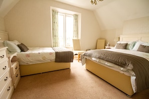 家庭房 (Conwy) | 特色装修、特色家居、笔记本电脑工作区、遮光窗帘