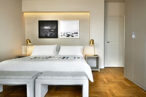 Villa, 5 Schlafzimmer | 5 Schlafzimmer, Daunenbettdecken, Schreibtisch