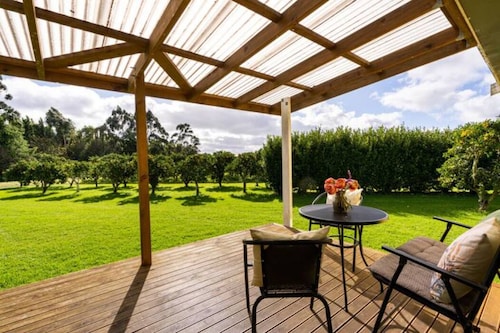 FishMore Cottage on an organic citrus orchard