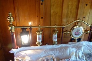 2 bedrooms, iron/ironing board, travel crib, free WiFi