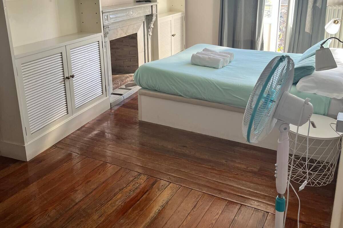 1 bedroom, desk, WiFi (free), bed sheets