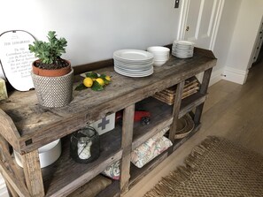 Interior - Villa 142 - Luxurious and Centrally Located (Cambridge)