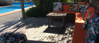 Ambury House - complejo de jardín privado con vistas