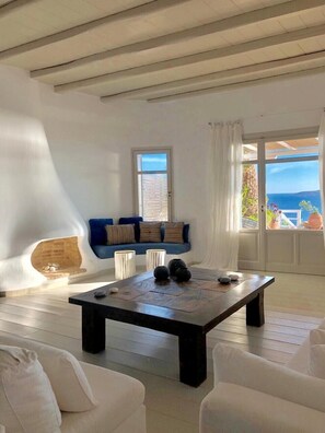 Villa, 5 Bedrooms | Living area | Fireplace
