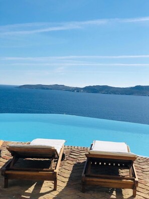 Sun deck